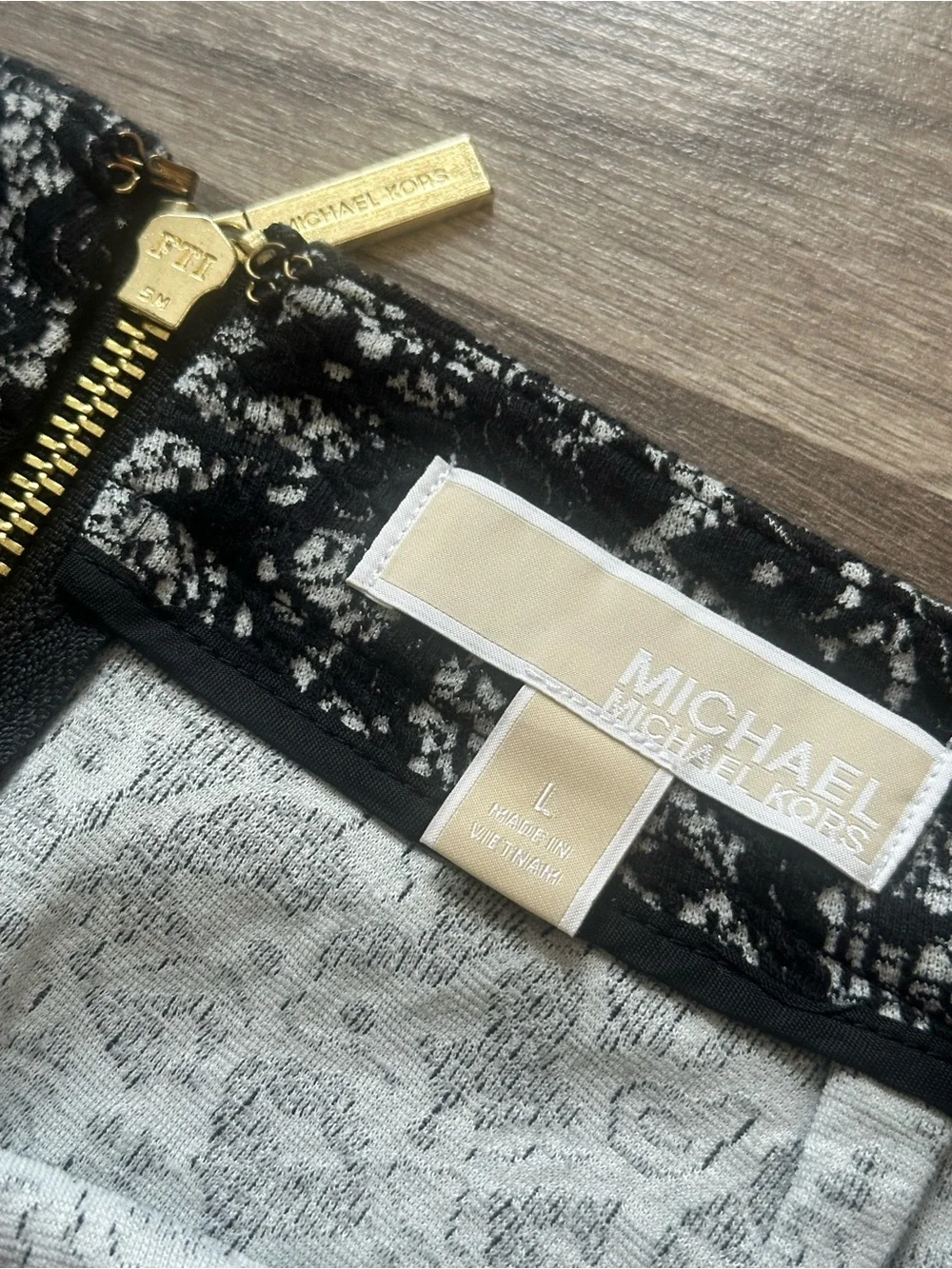 Michael Kors Black and white Lace-Effect Pencil Skirt